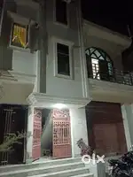 2 BHK FLAT IN PARSA BAZAR STATION ONLY FOR SMALL FAMILY/ BACHELOR GIRL