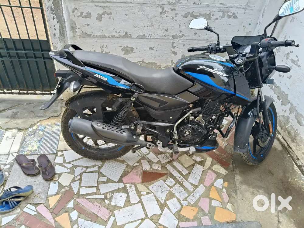 PULSAR 125 NEW MODEL bs6