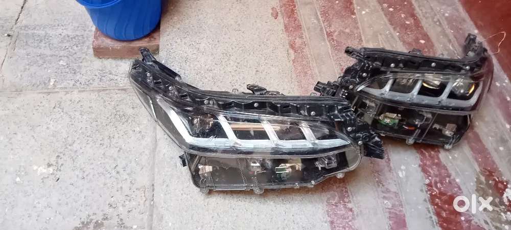 Latest Fortuner Legendry OEM LED headlights