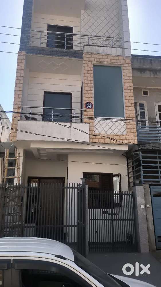 Newly built fully furnished Boys Bg in New Amritsar on sharing basis.