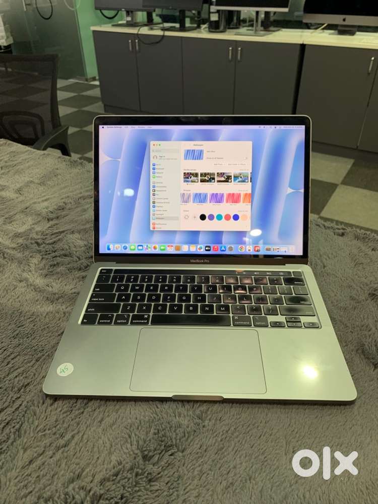 Apple MacBook Pro \ 2020 \ 13inch \ i7-32GB-512GB \ 13inch \ Warranty