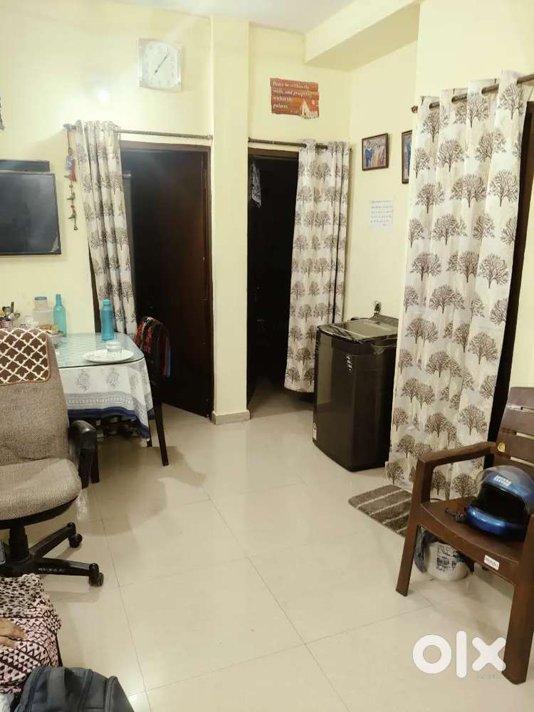 2 BHK Flat for sale prime location