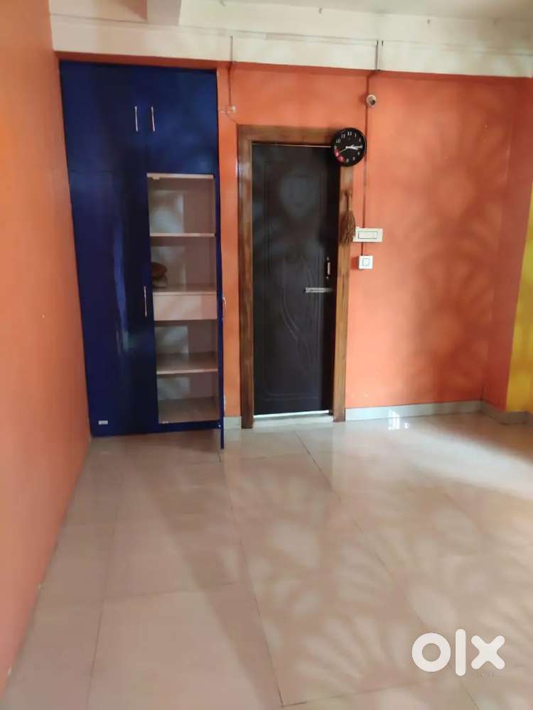 1RK flat for sale in jatia prime location near sbi