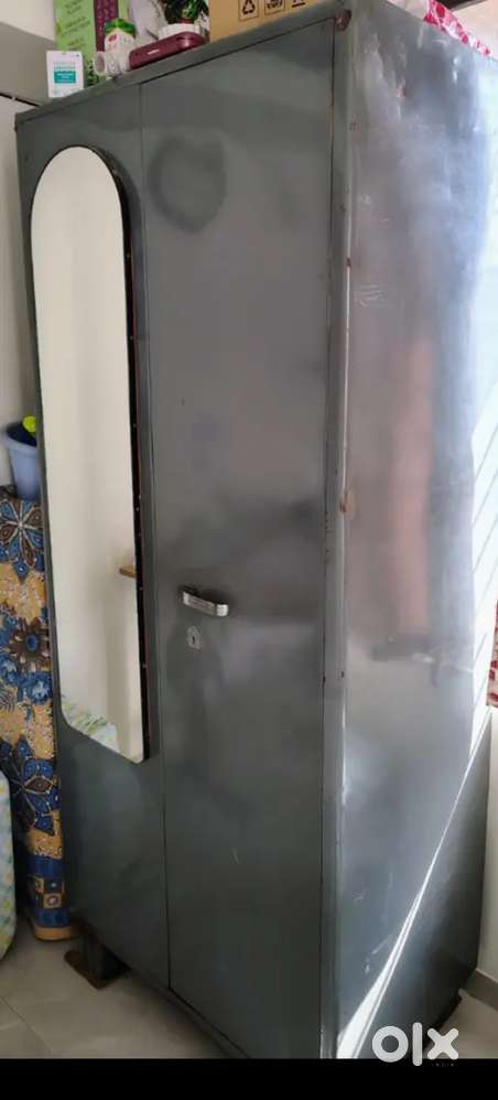 6 x 3 Steel Cupboard with mirror