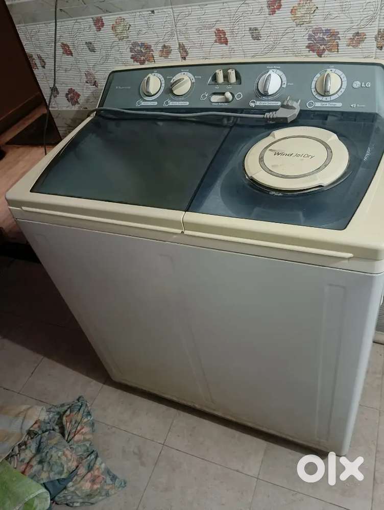 LG 6.5kg semi automatic washing machine