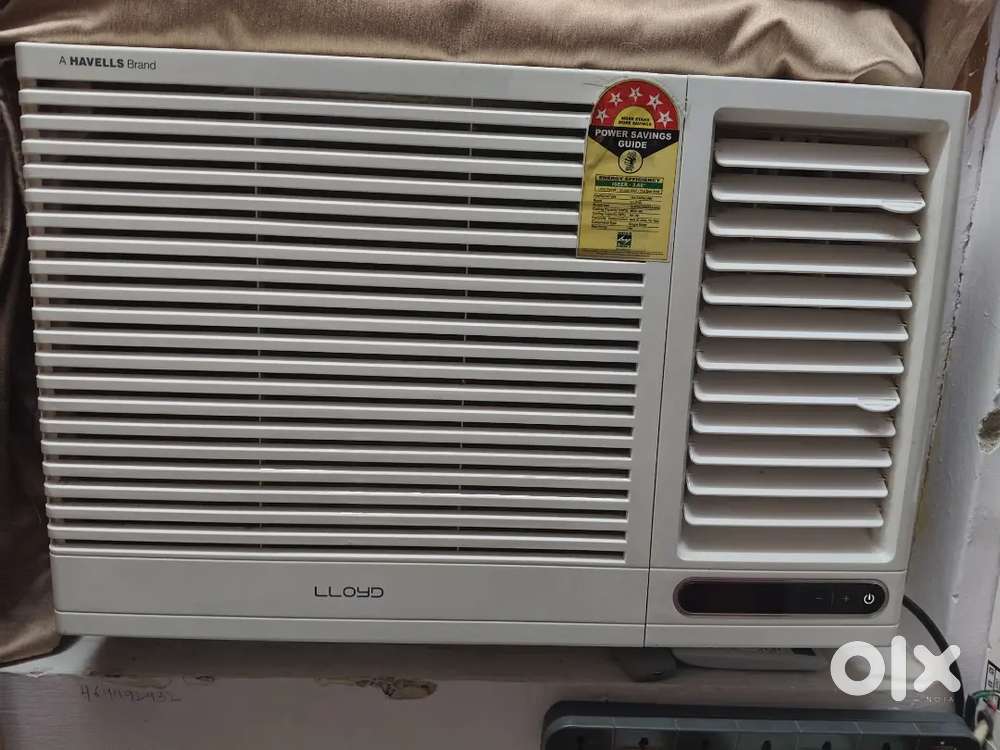 Lloyd window ac 1.5