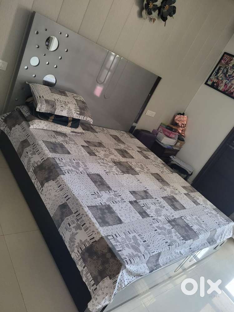 Brand new bed with mattress