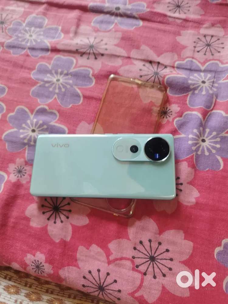 Vivo V40 Pro (12GB + 512GB) – Like New