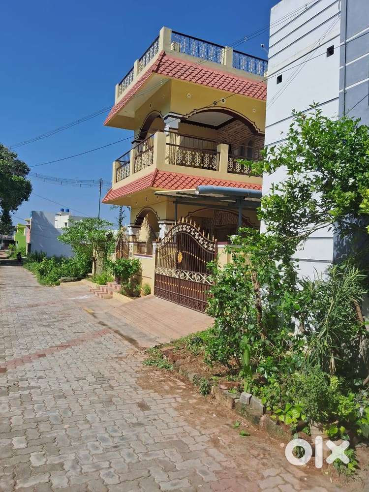 Individual House at First Floor with Bike and Car parking at Thuthipet