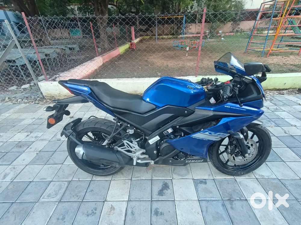 YAMAHA R15 V3 2024
