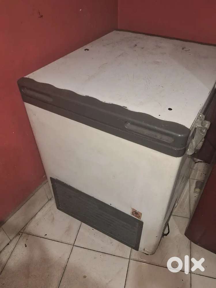 Deep fridge350 lt