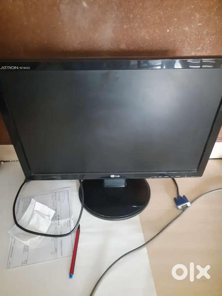 One moniter lg 17 working