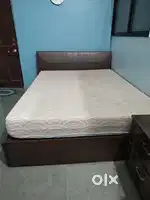 Godrej Double Bed Queen Size Bed with 8Inch Sleepyhead Mattress