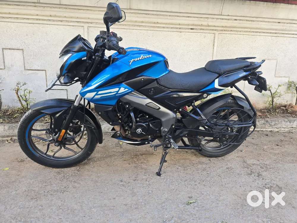 BAJAJ PULSAR NS 125 BIKE