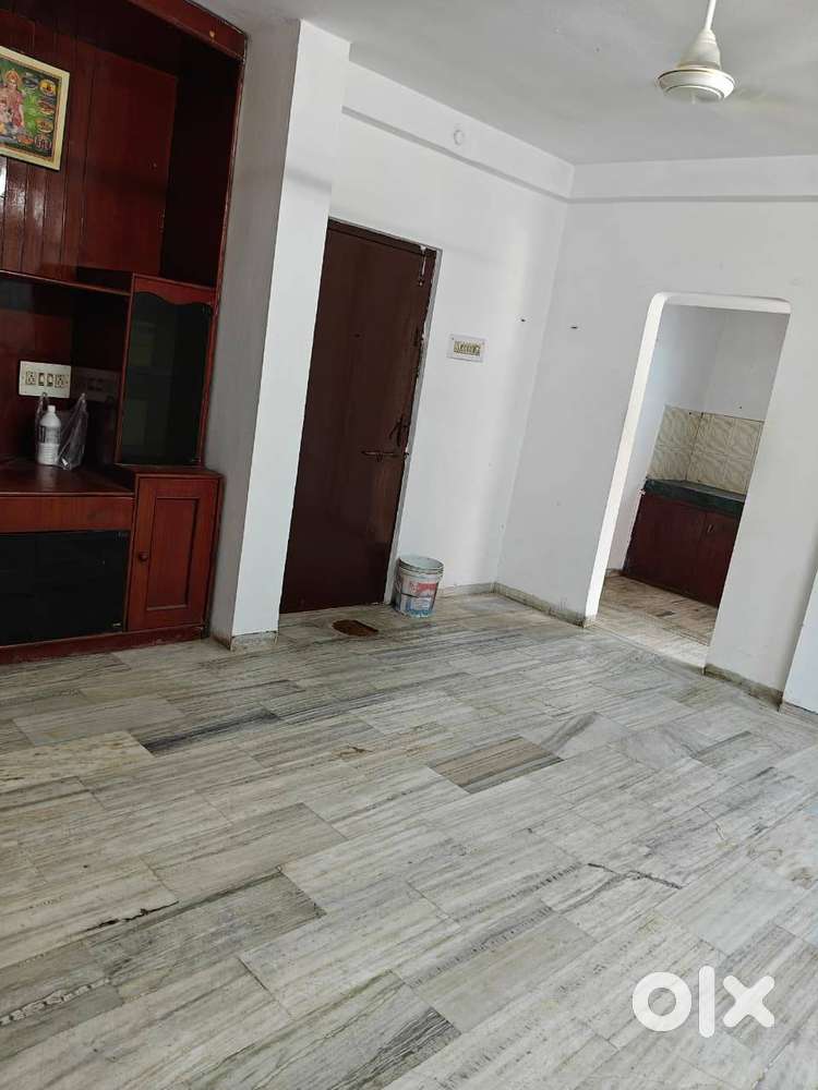 2 BHK Spacious Flat for Sale in Shrinagar Extension, Indore