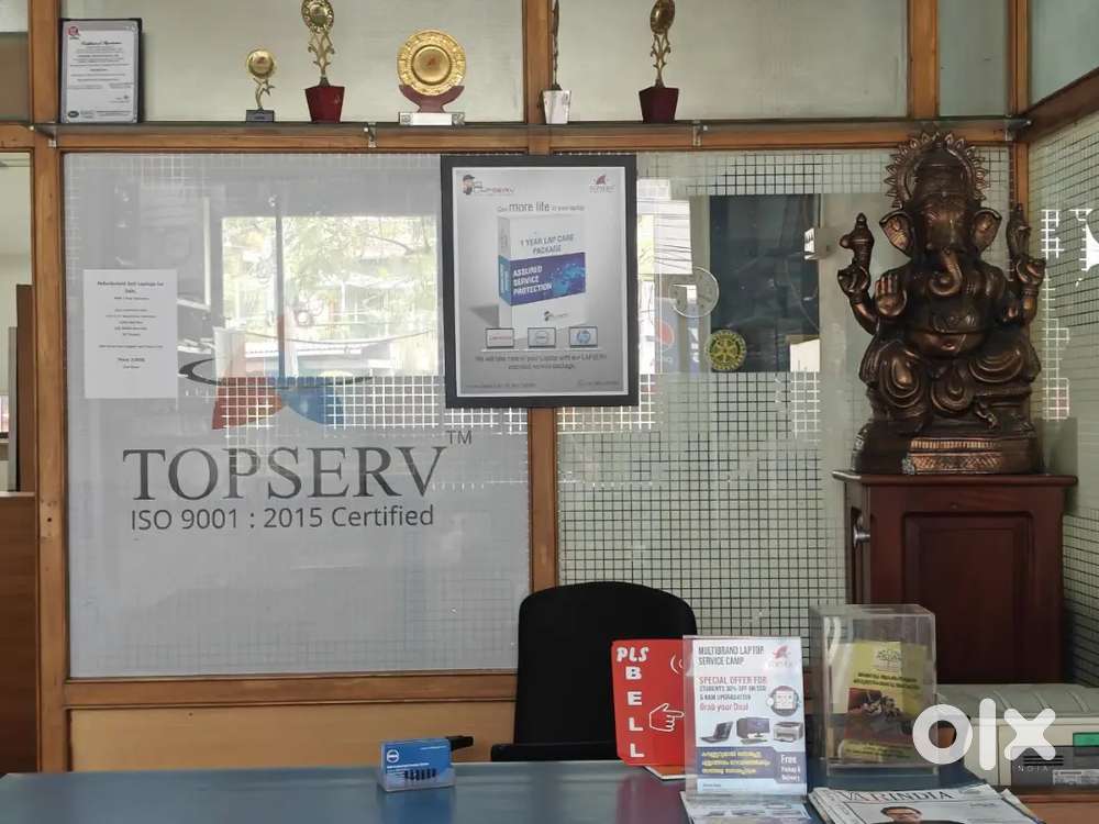 LAPTOP AND DESKTOP SERVICE ENGINEER