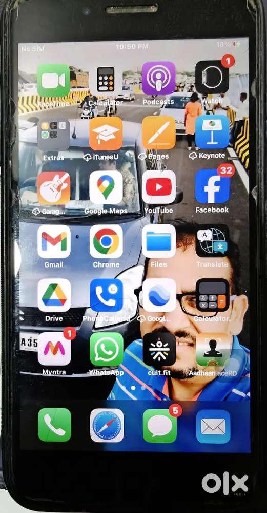 Iphone 7 plus black colour 32 gb mobile