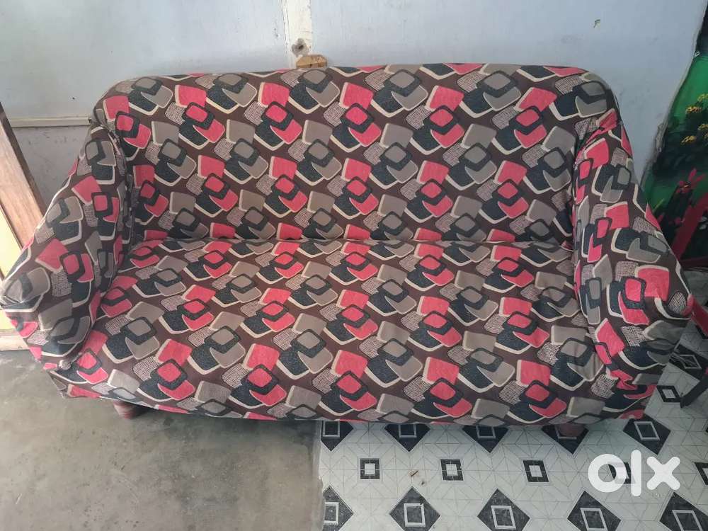 3+2 sofa good quality