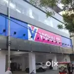 Direct interview in shopping mall Vishal
