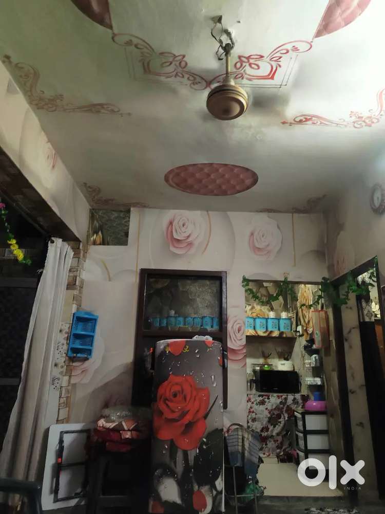 Lal lakeer wala Ghar hai