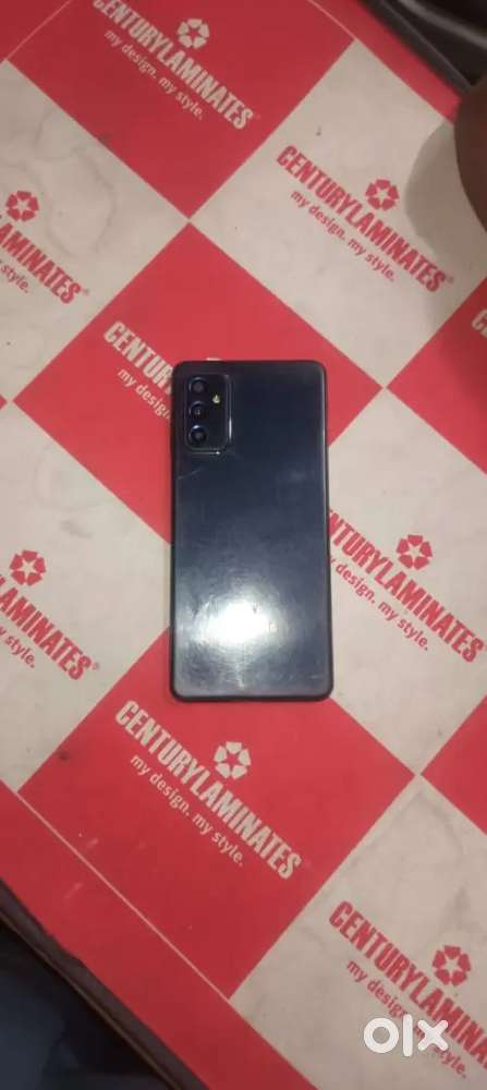 Samsung m52 5g 6 128 only display green line problem all OK sell paked