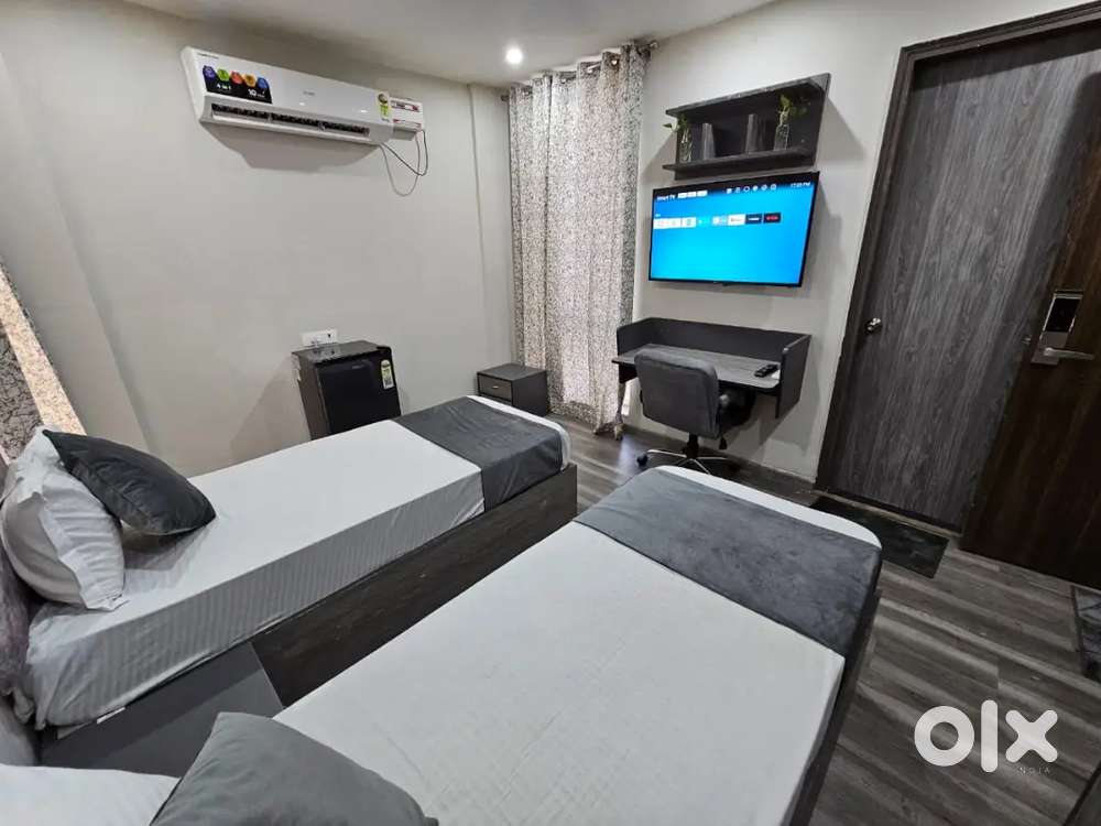 PG Near Digitup Solutions, Emaar Digital Greens, CityMall, Mila Beaute