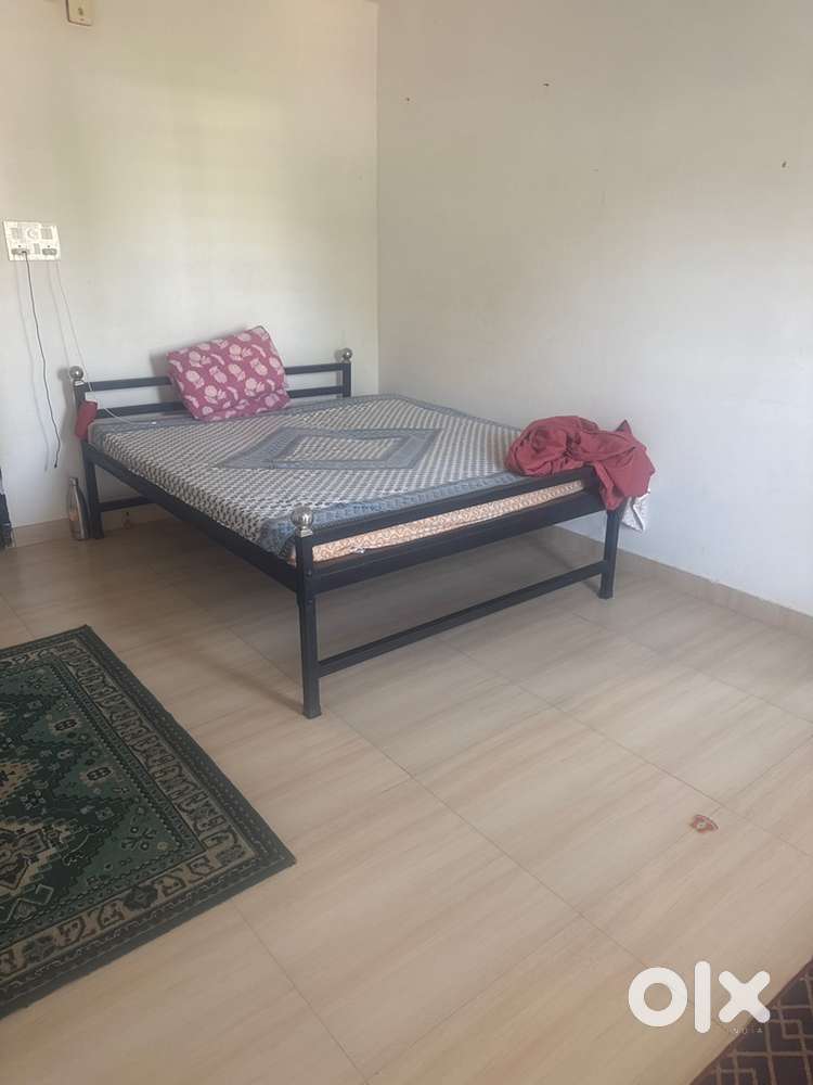 Room for rent salugara