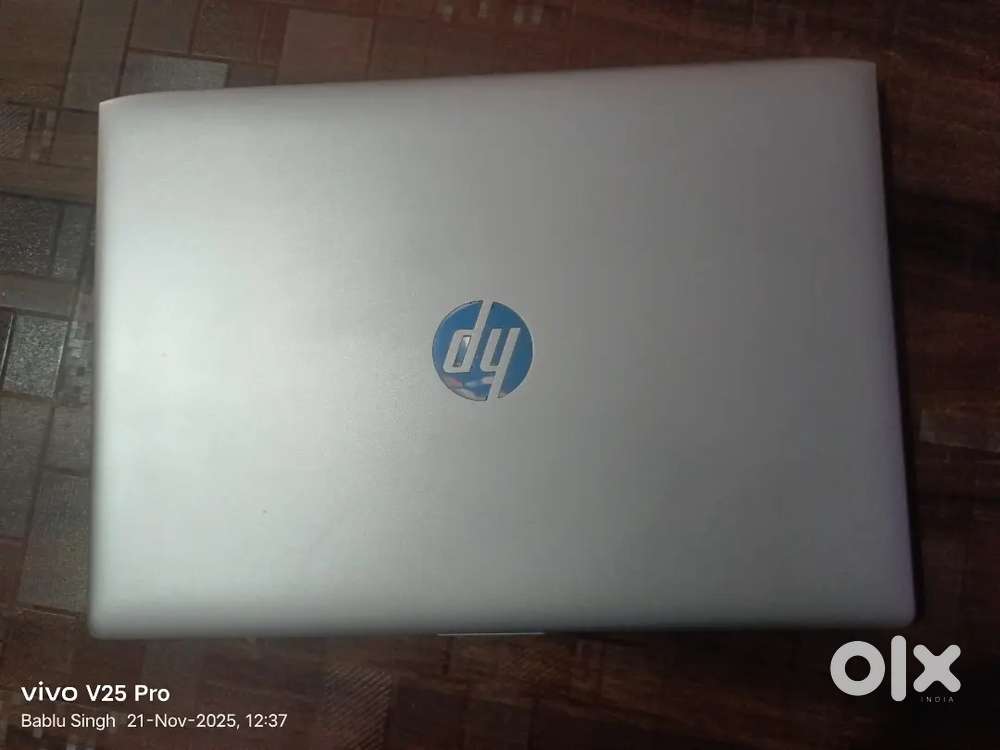 Mujhe laptop ka advertisement karna hai