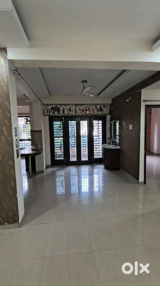 3bhk flat for rent prime location telibandha