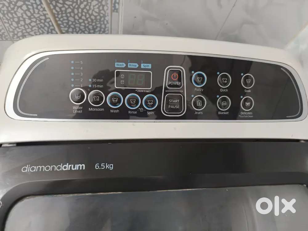 Samsung fully automatic top load washing machine.