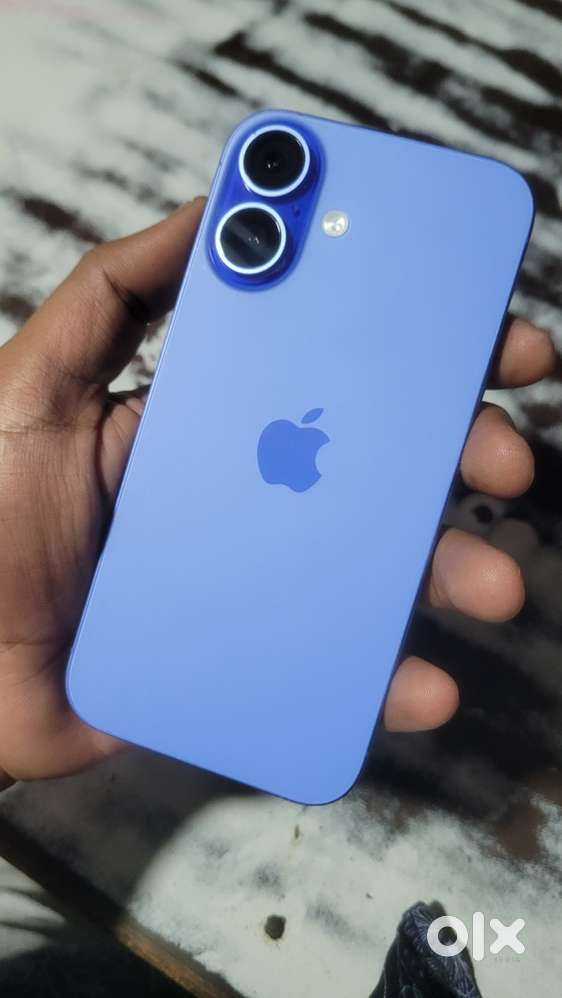 Iphone 16 128Gb 3 months under warranty apple care