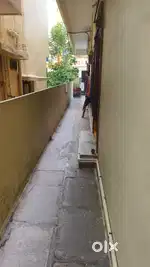 Roommate (sharing room)