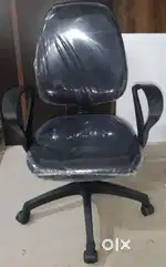 Refurbished office chairs starting Rs 1700 & New chair starting 2300