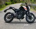 KTM DUKE 200