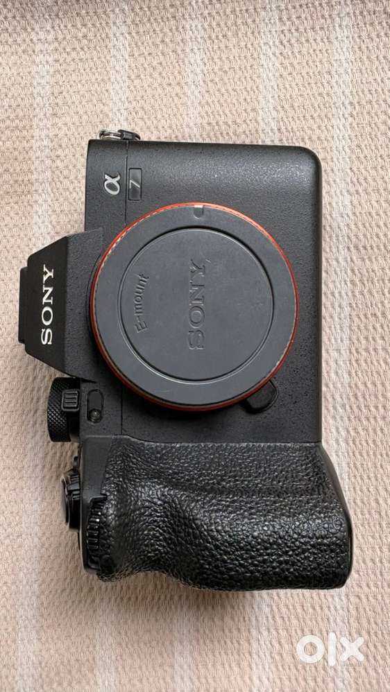 SONY A7M4 with 2 Batteries