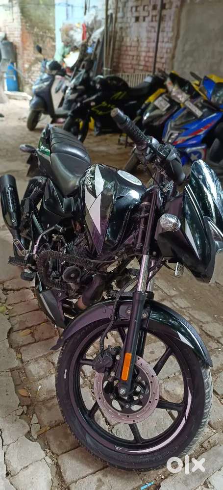 Pulsar 125 carbon edition Duale seet