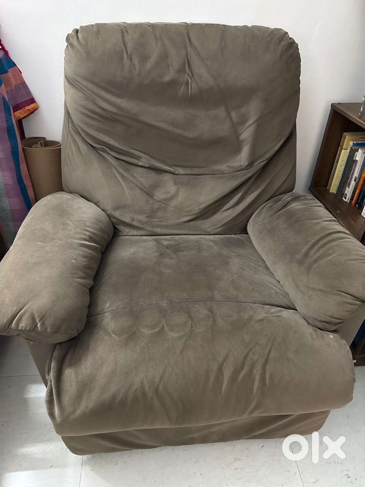 Single seater recliner