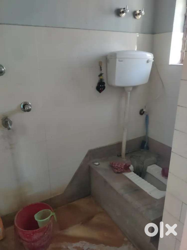 2 bhk flat opposite anannya cinema hall with car parking