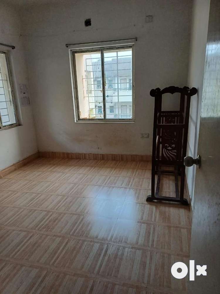 Well ventilated, spacious 3BHK - Immediately Available for Rent