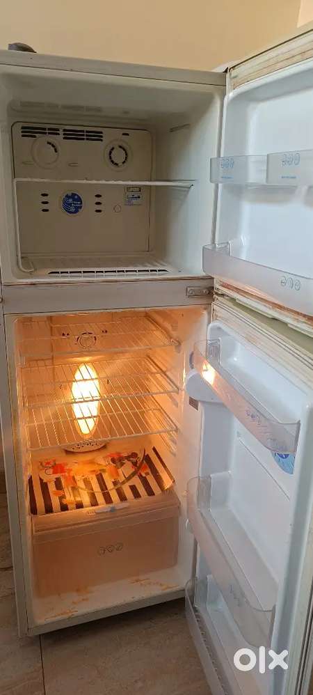 LG DOUBLE DOOR FRIDGE