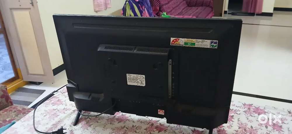 AMSTRAD SMART LED TV (2020)