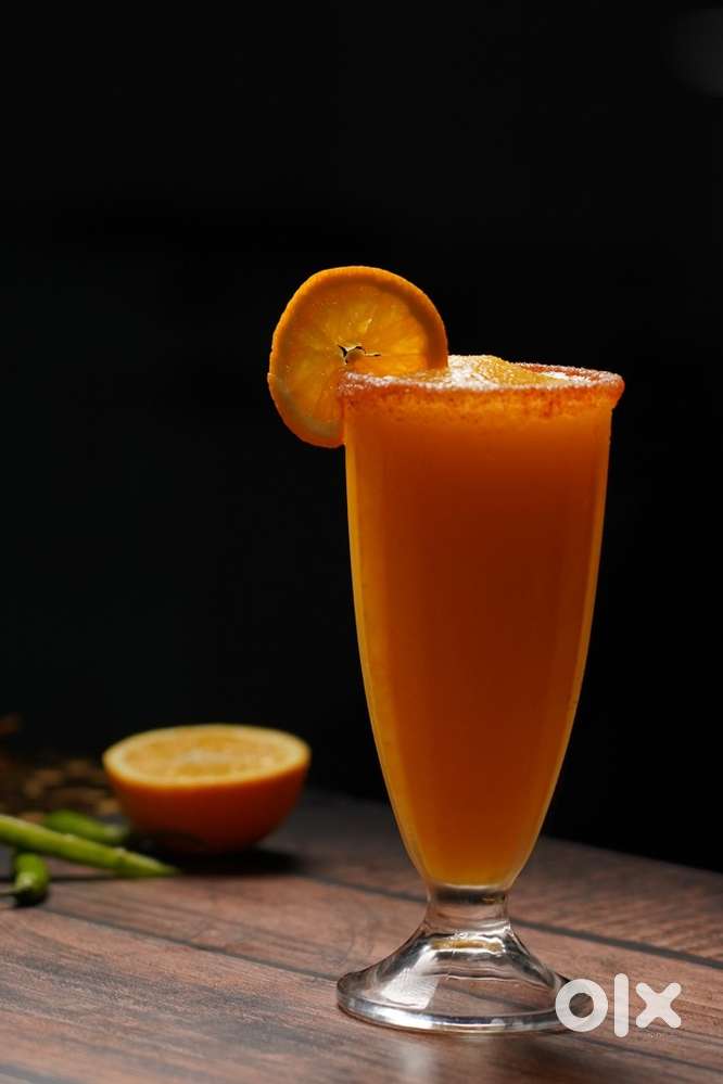 Juice Maker & Service Staff