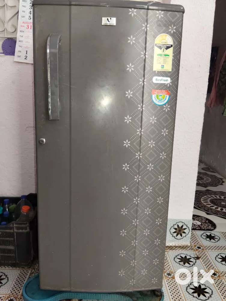 Selling fridge