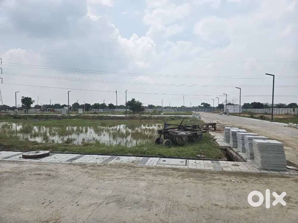 GATED SOCIETY 100 GAJ APPROVED PLOT WITH HOME LOAN BEST FOR INVESTMENT