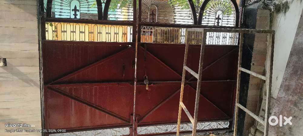 Main door gate
