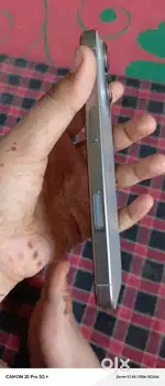 I phone 16 pro 3 month old only new condition everthing is original