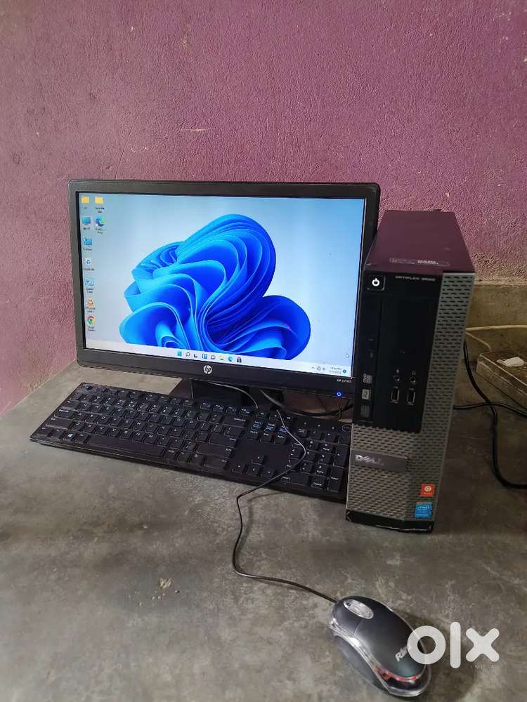 Dell branded 4th generation desktop computer pc monitor full set