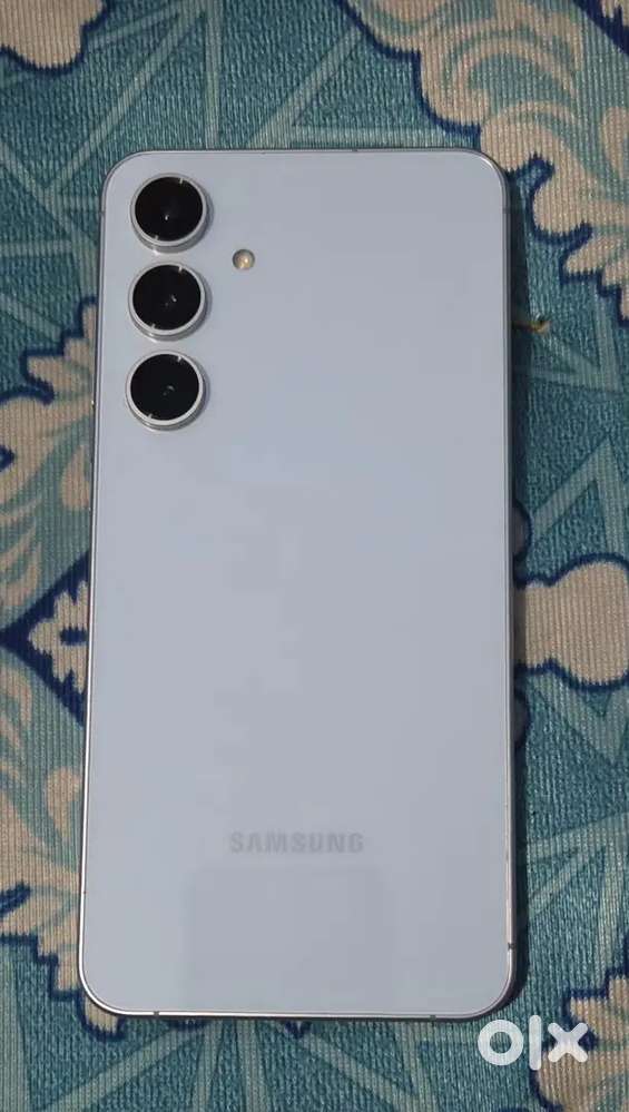 Samsung S24 FE , new mobile 3 months use only,  8RAM,256GB