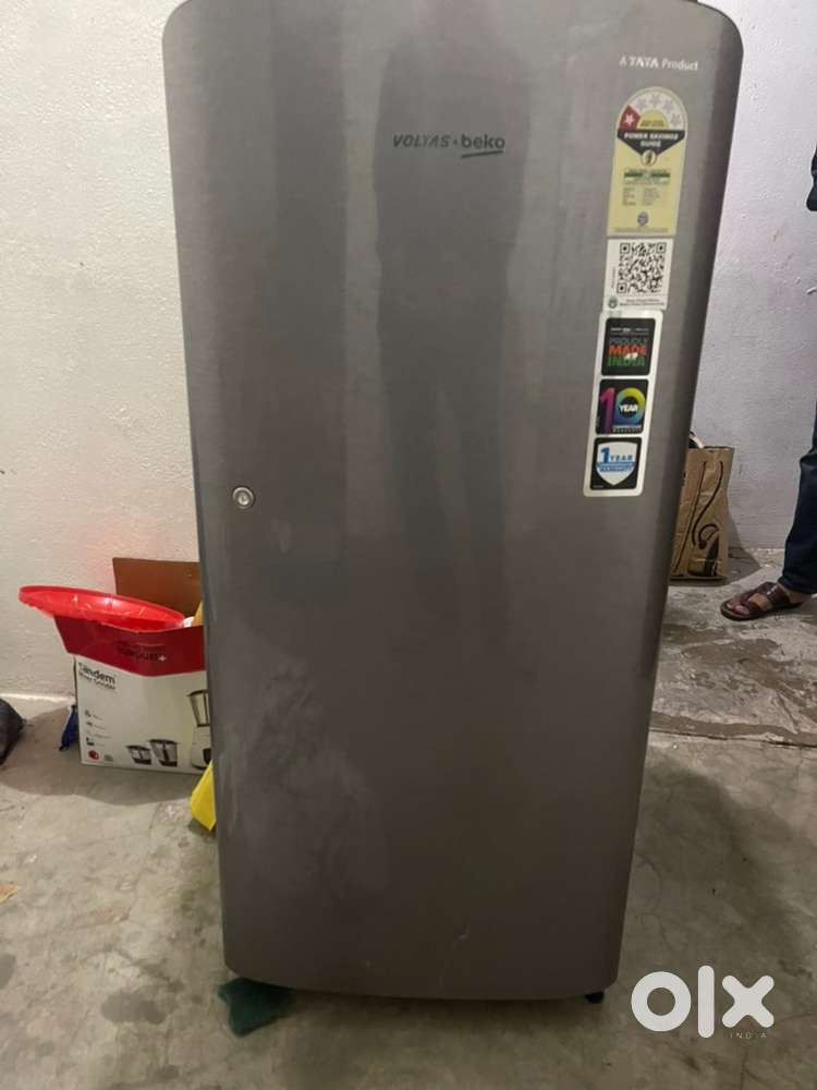 1 month old fridge VOLTAS TATA PRODUCT
