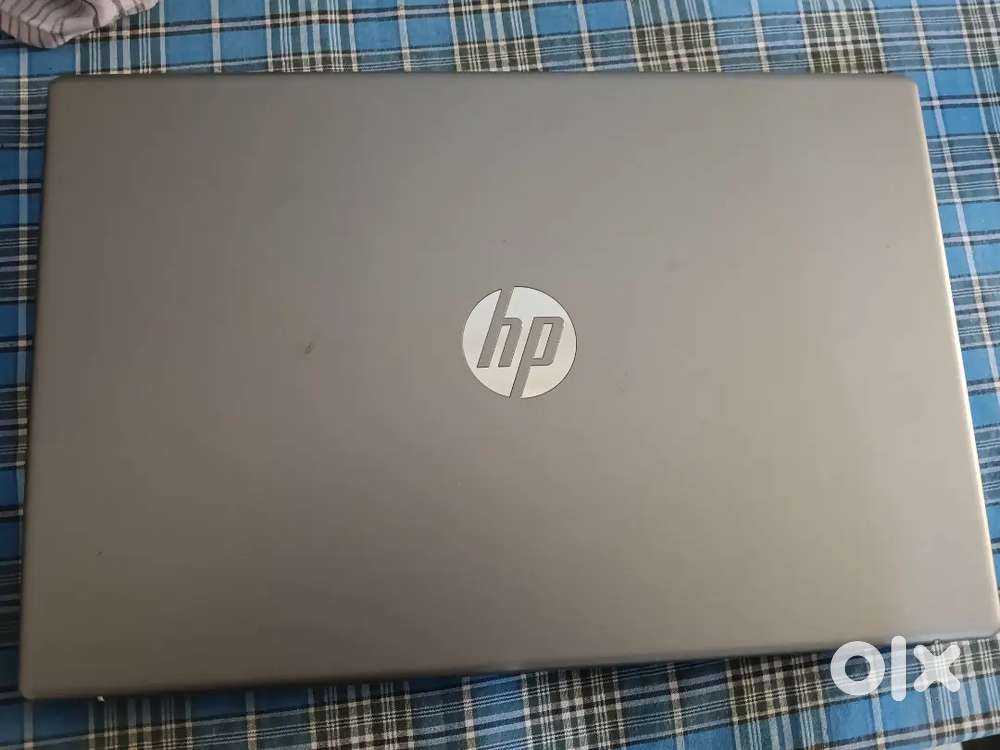 Hp laptop new 6 months only use